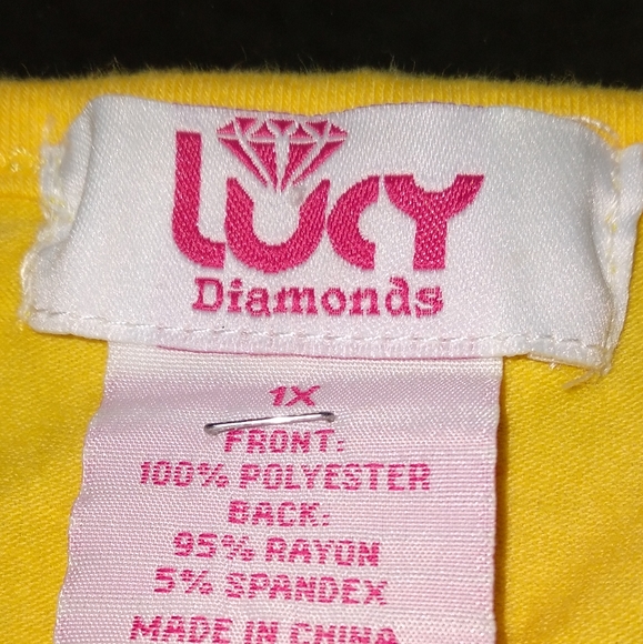 2/$15 Lucy Diamond women's top - Picture 3 of 6